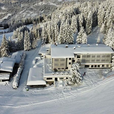 Hotel Alpenrose Gerlitzen Treffen Eksteriør bilde